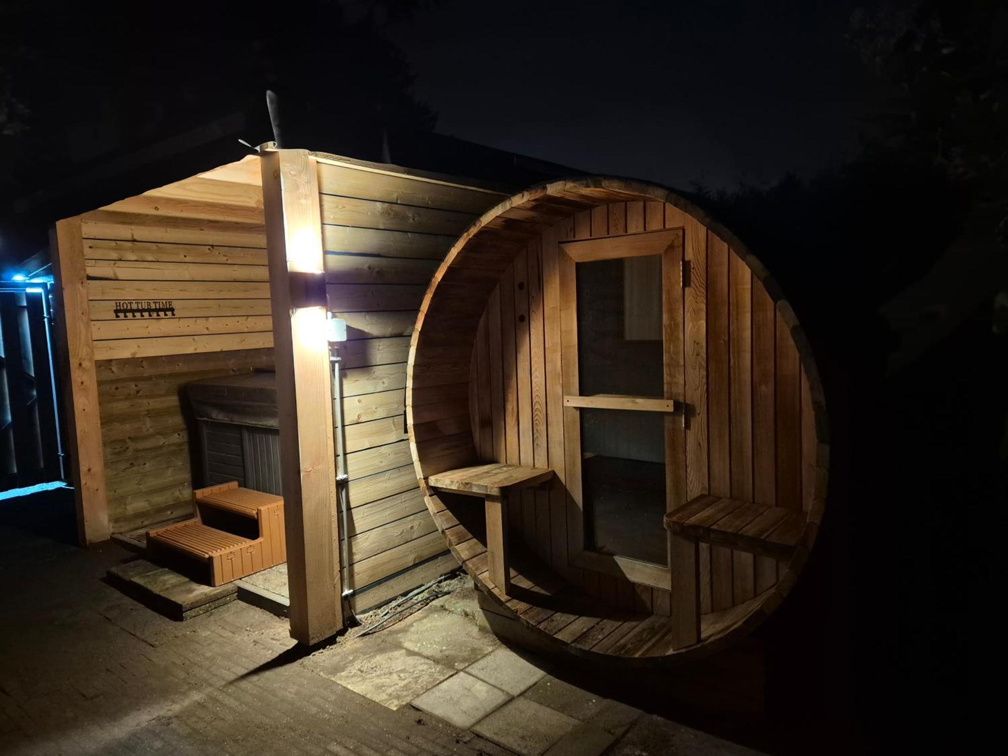 Luxe Boshuisje Met Prive Wellness & Jacuzzi Op De Veluwe Ermelo Exterior foto